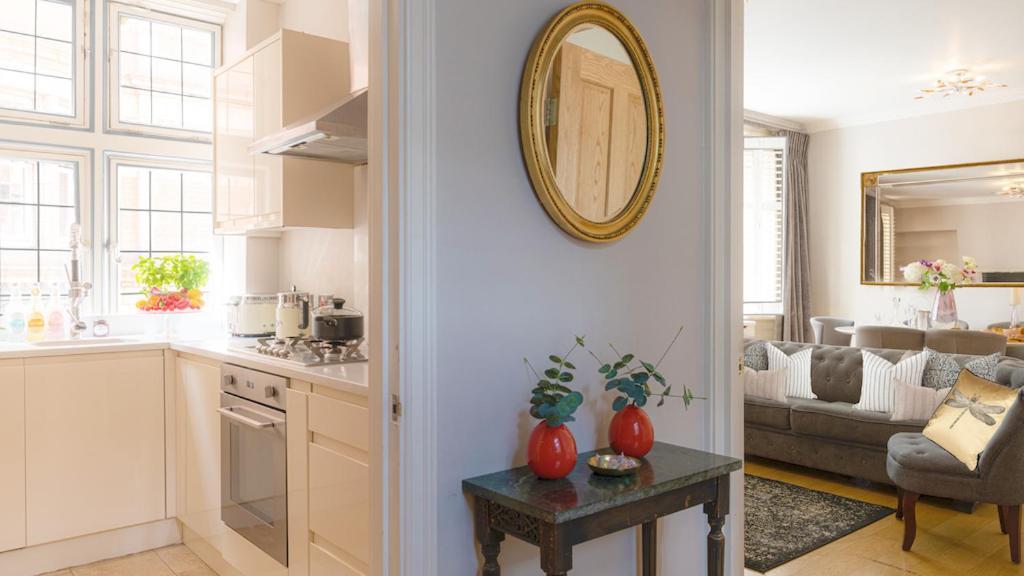 Refurbished Nov 2024 Discover The Exclusive Charm Of A Covent Garden Luxury Nomads Home London Exterior photo
